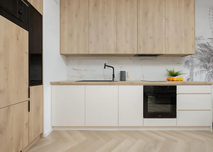 Elegant Mokotow Studio With Balcony And Parking By Noclegi Renters
