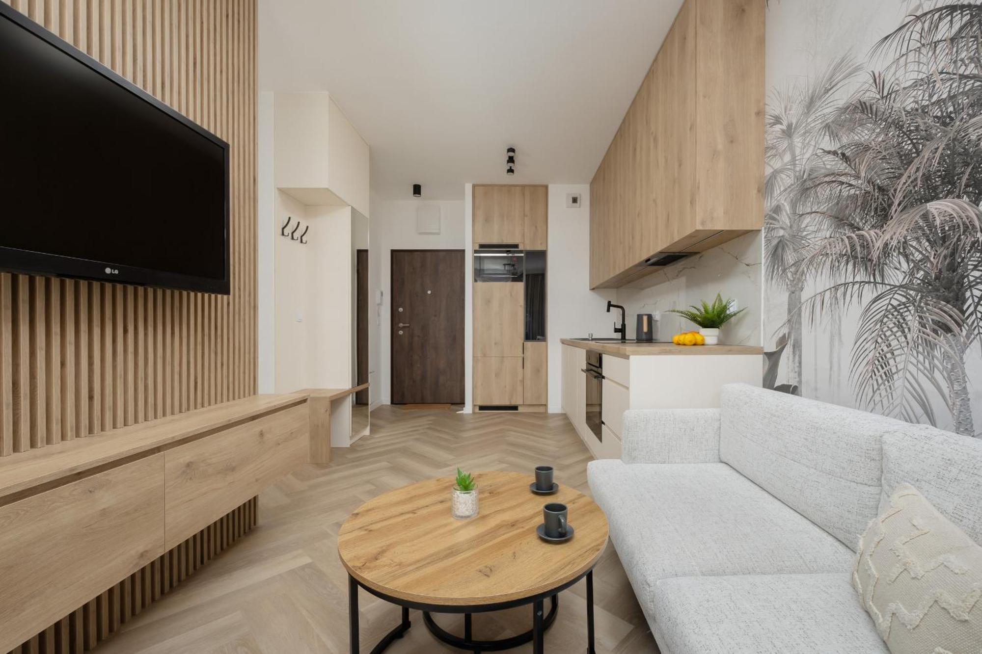 Elegant Mokotow With Balcony And Parking By Renters * Varšava
