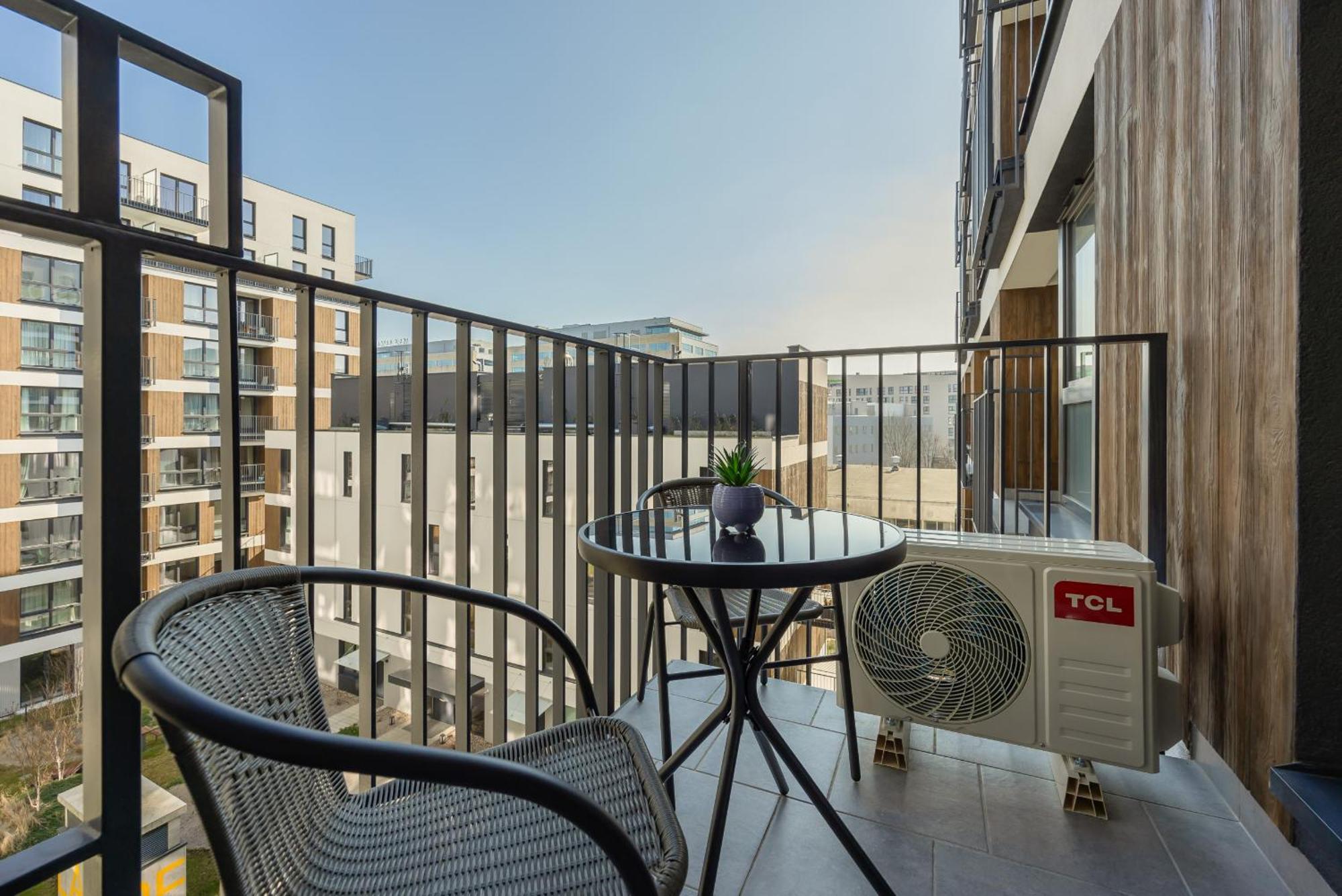 Elegant Mokotow With Balcony And Parking By Renters * Varšava